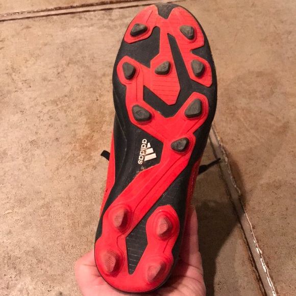 ⚽️⚽️Adidas ⚽️⚽️ - Picture 2 of 3